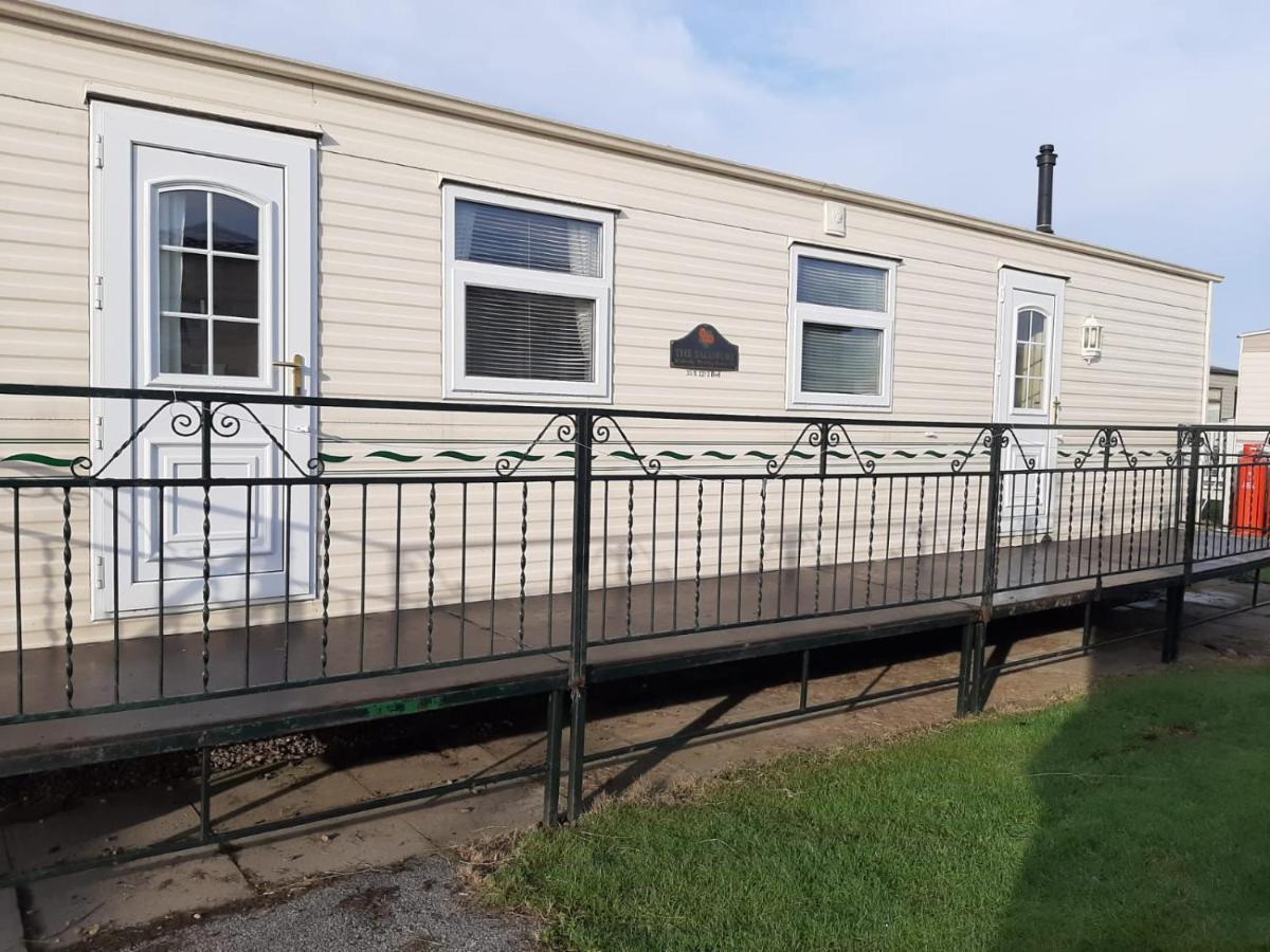 ホテル 6 Berth The Wolds Salisbury Addlethorpe エクステリア 写真