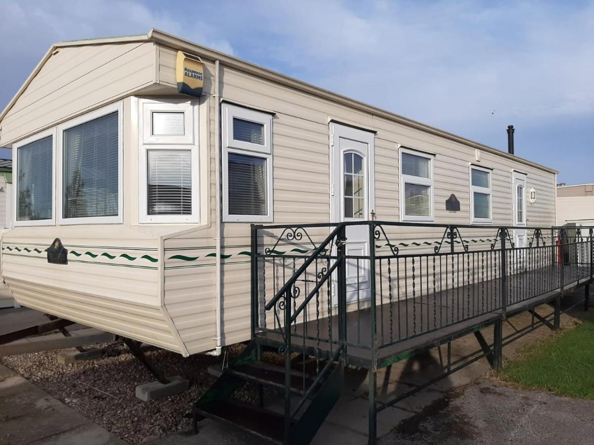 ホテル 6 Berth The Wolds Salisbury Addlethorpe エクステリア 写真